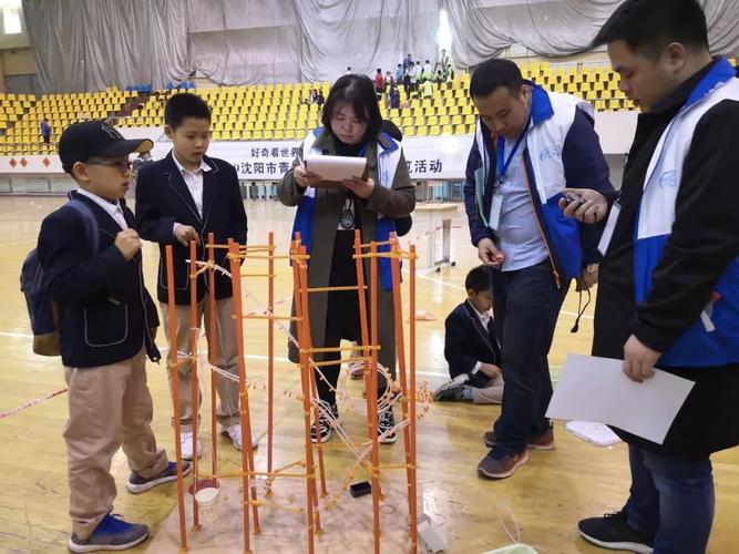 雏鹰实验少年参加2019沈阳市青少年未来工程师博览